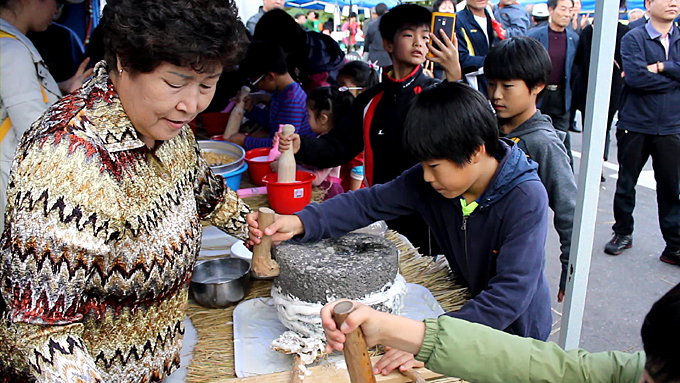 13월월축제_3.jpg